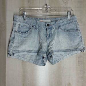 Levi’s shorty short denim jean shorts, size 7‎